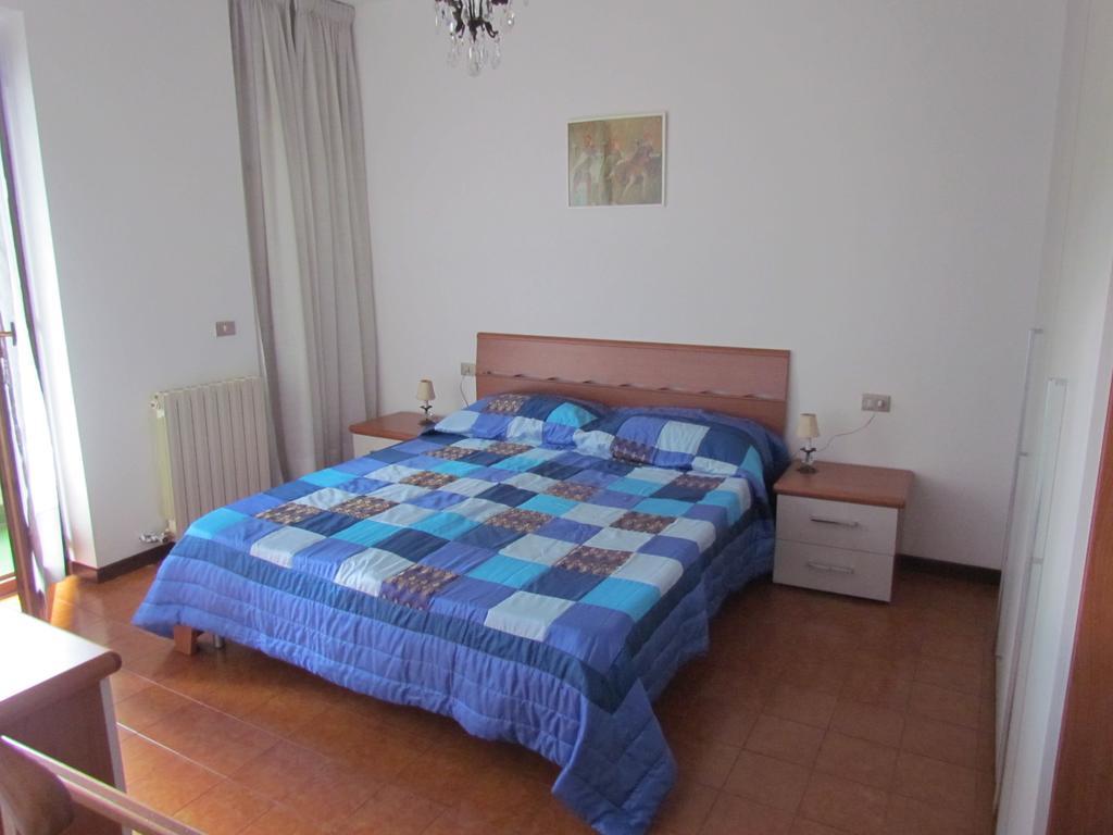 Appartamento Bilocale Dante Stresa Szoba fotó