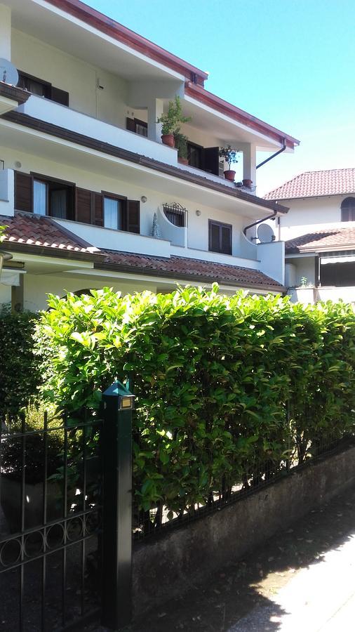 Appartamento Bilocale Dante Stresa Kültér fotó